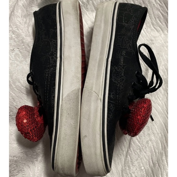 Rare VANS x HELLO KITTY AUTHENTIC (BLACK/BOW) SHOES (MEN6/WOMEN 6.5 - Picture 3 of 9